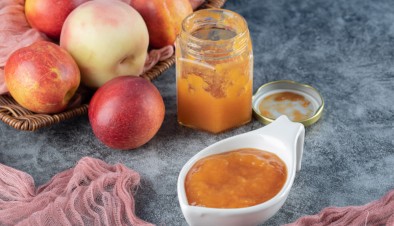 Polpa de pêssego industrial: Onde encontrar consistência de sabor para uso em larga escala